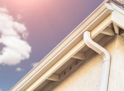 What Are Seamless Gutters and Why Choose Them?