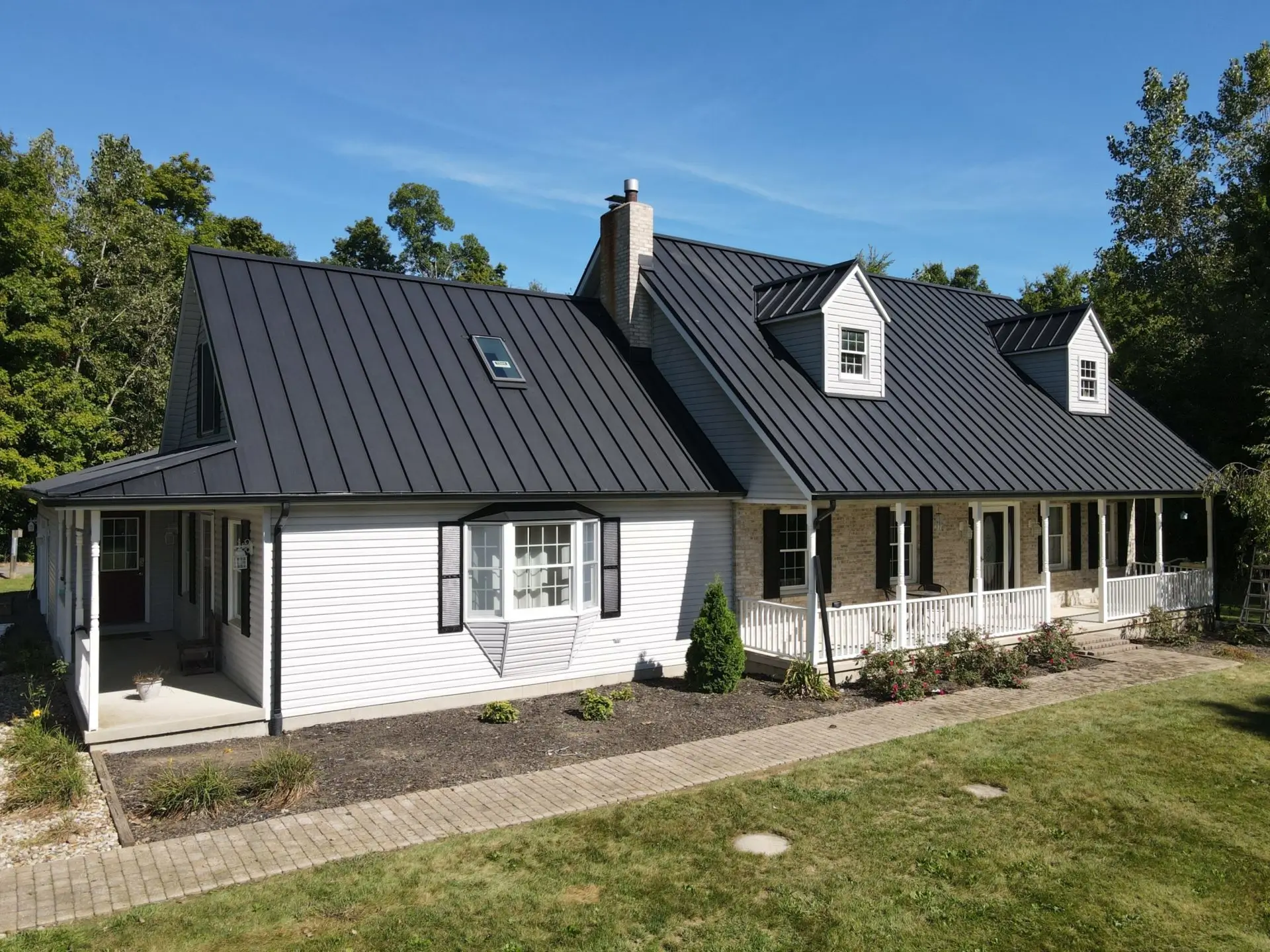 metal-roof-replacement-cost